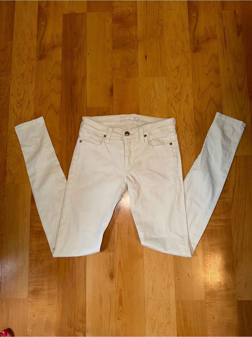 Frankie B. White Women's Skinny Jeans